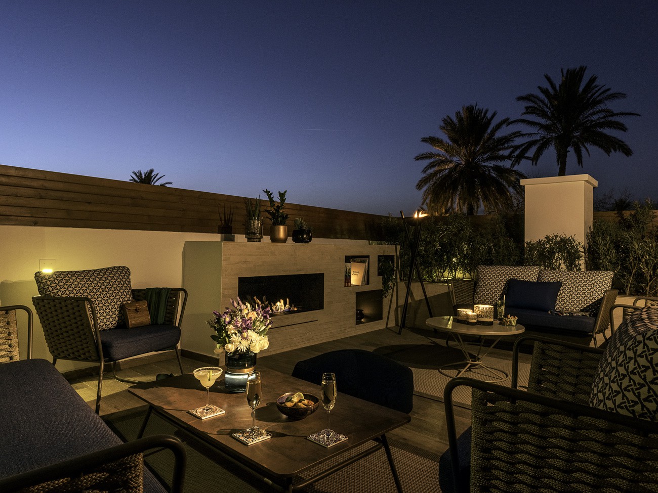 terrasse et bar avec vue sur marrakech